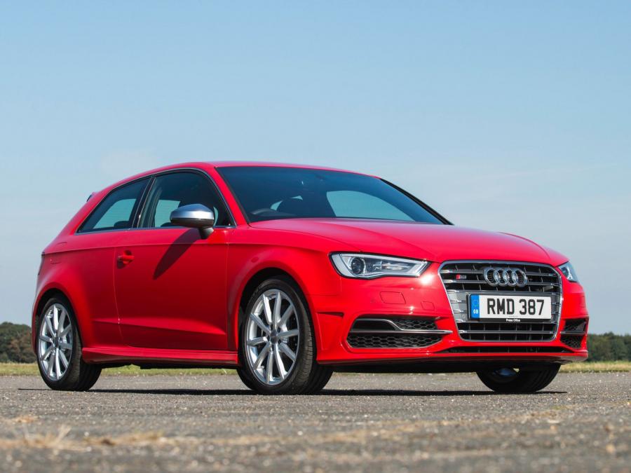 Audi S3 (8V) 2013 года  (UK) (фото 11 из 21)